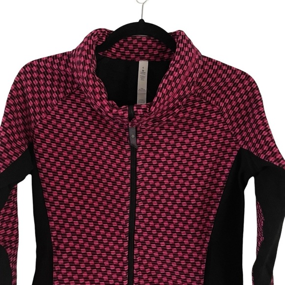 Lili - Picture 5 of 11